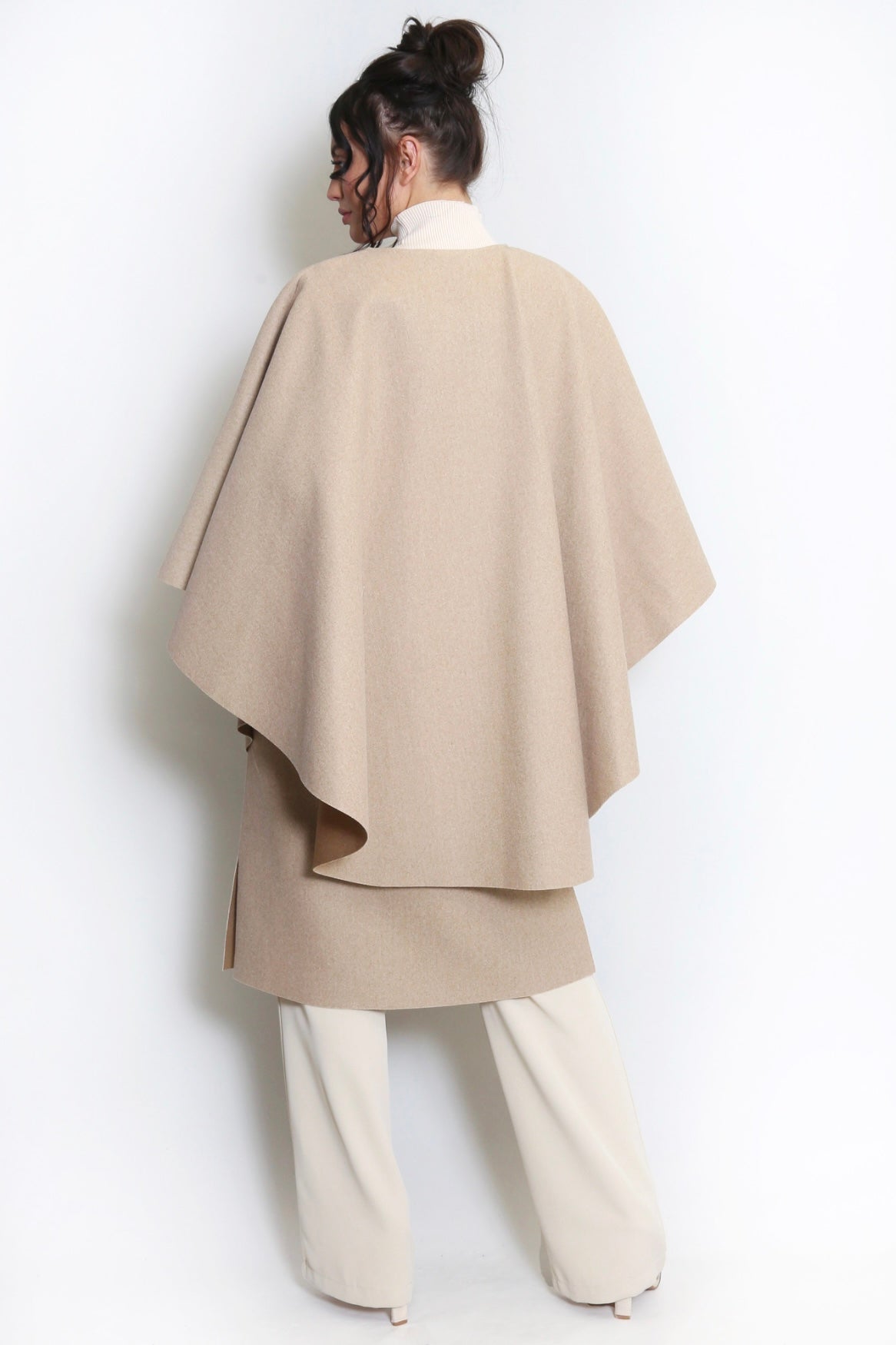 VIOLA CAPE COAT