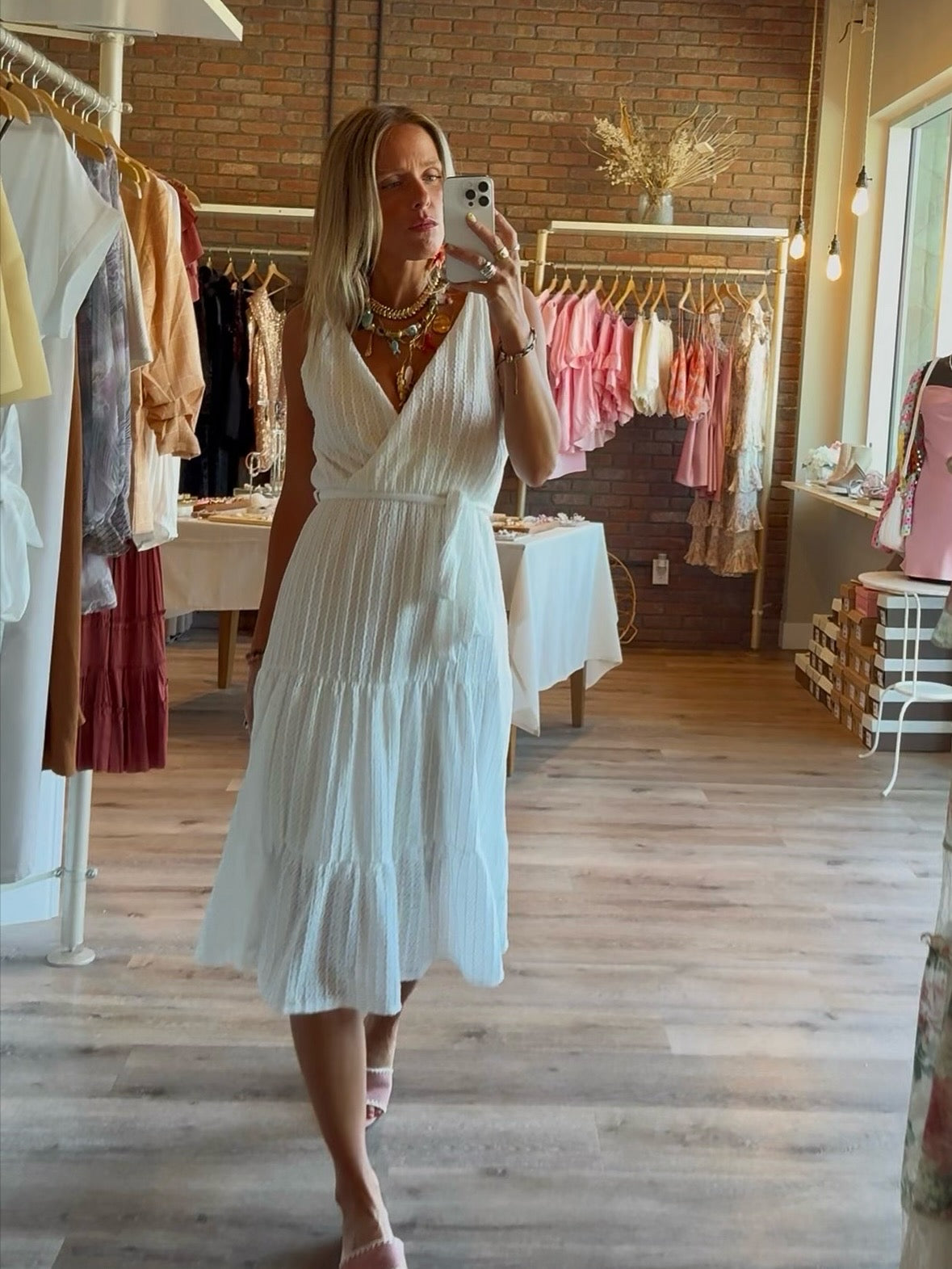 MAGNOLIA MIDI DRESS