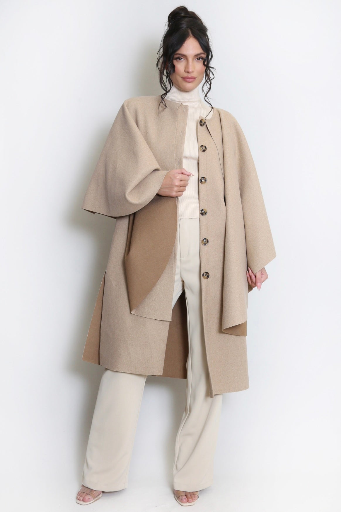 VIOLA CAPE COAT