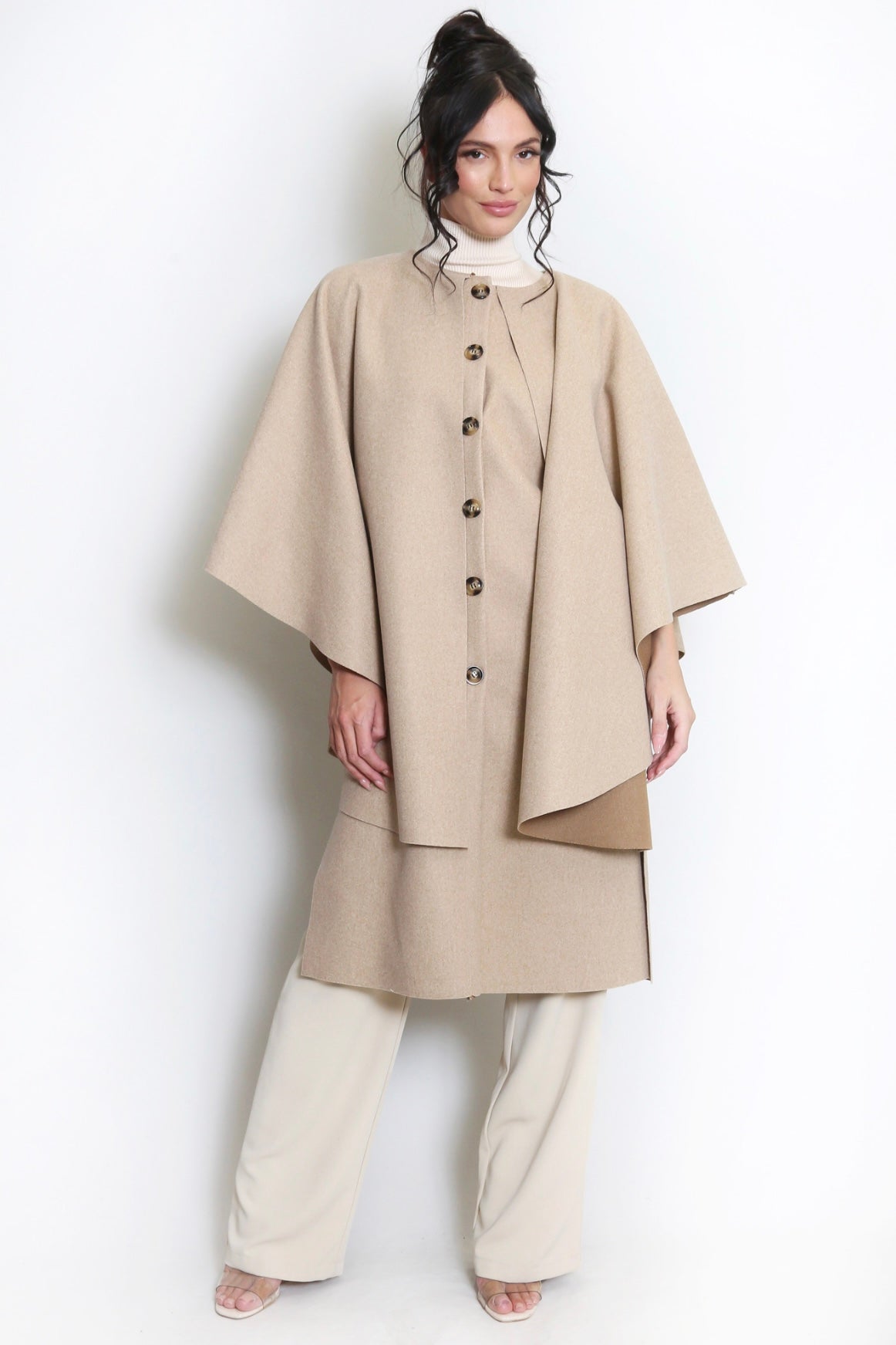 VIOLA CAPE COAT