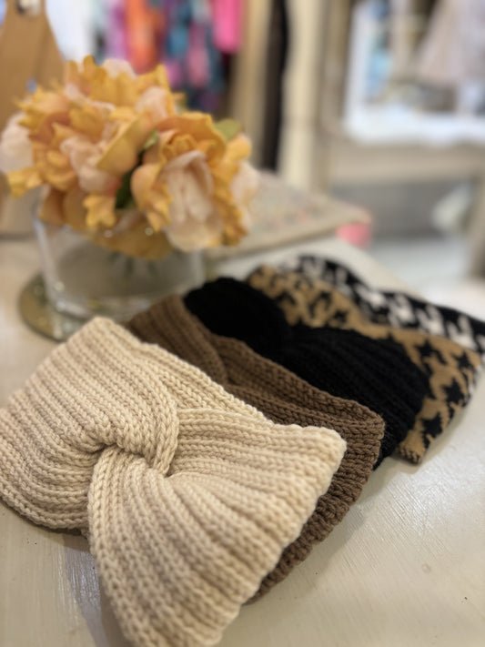 ASSORTED KNITTED HEADBANDS