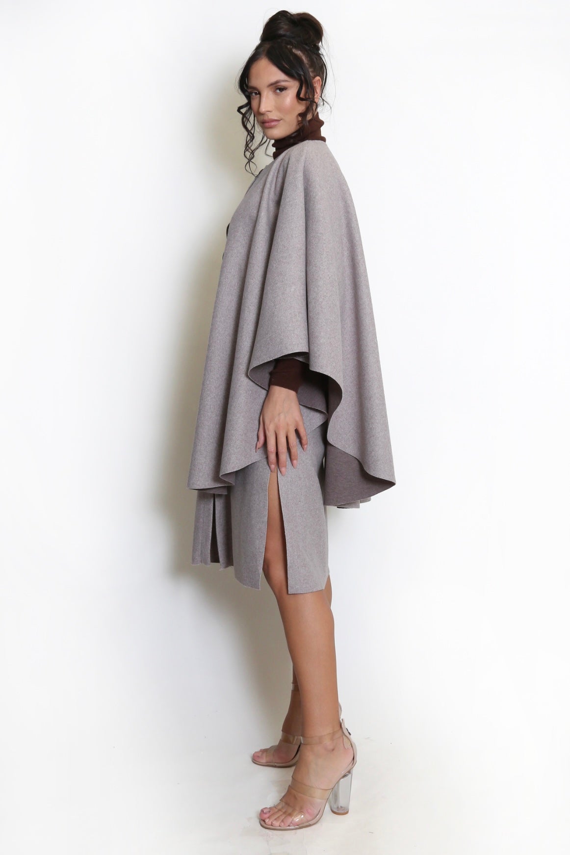 VIOLA CAPE COAT