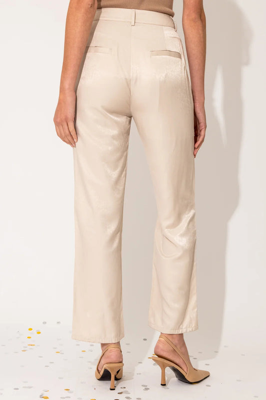 ASTRID PLEATED PANTS