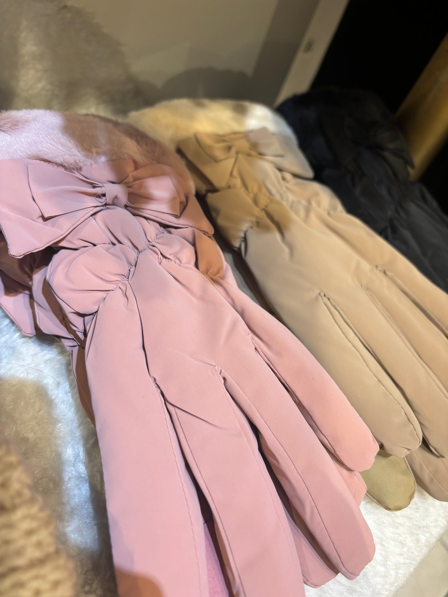 ASSORTED GLOVES