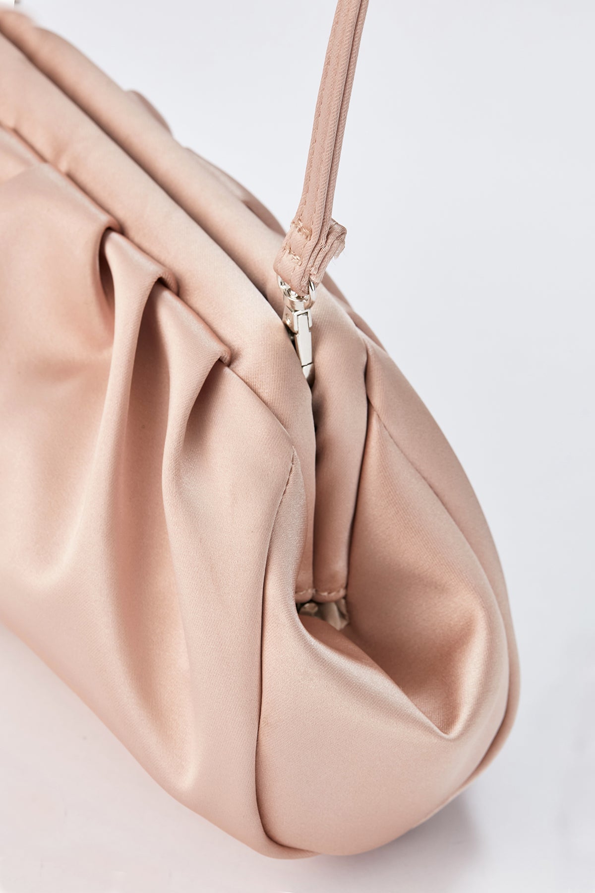 TALEEN SATIN BAG